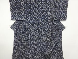 縮緬地菊に蝶模様小紋着物